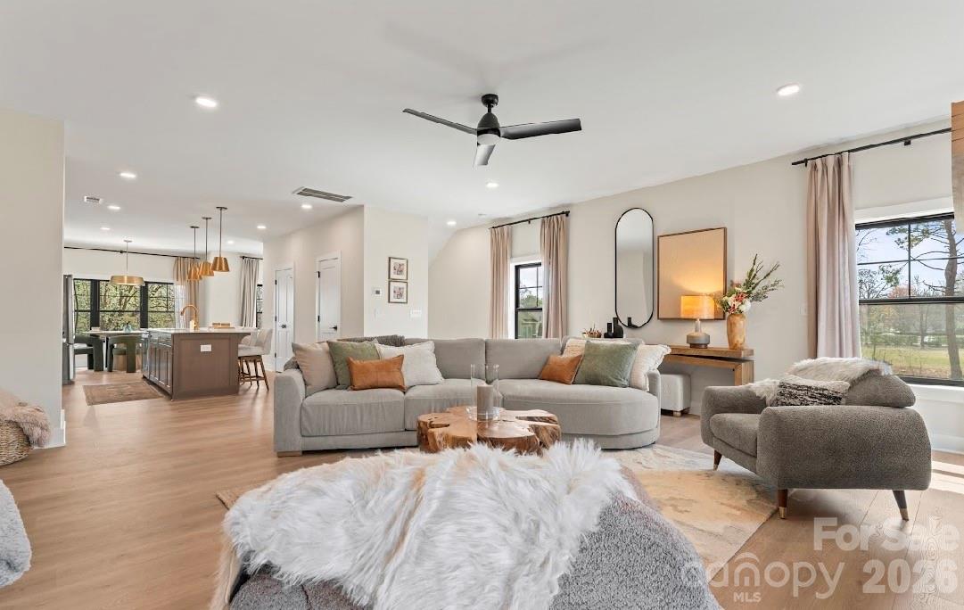 520 Mystic Park Alley 4