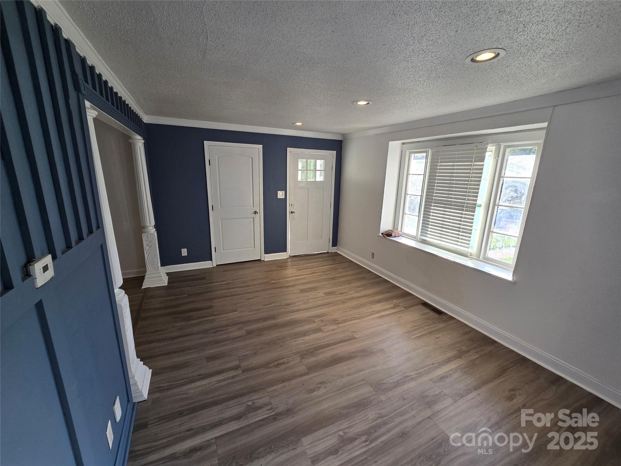 1900 Double Oaks Road
