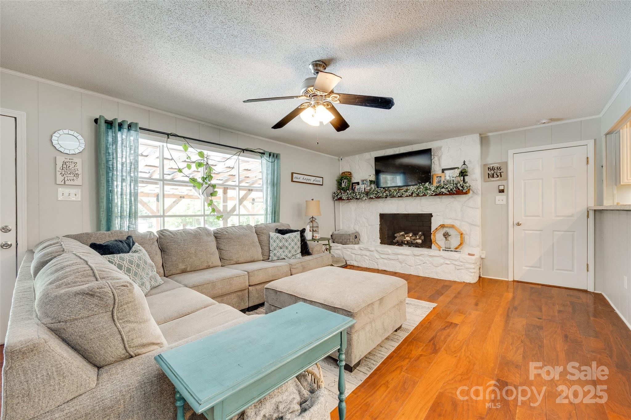 3447 Filbert Highway