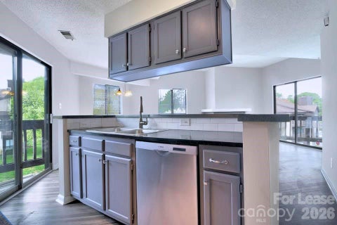 Photo of 8121 Cedar Glen Drive, Charlotte, NC 28212 (MLS # 4386778)