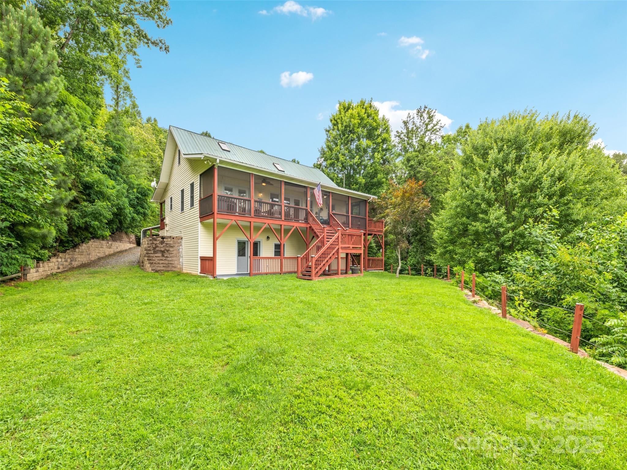 165 Lollis Lane
