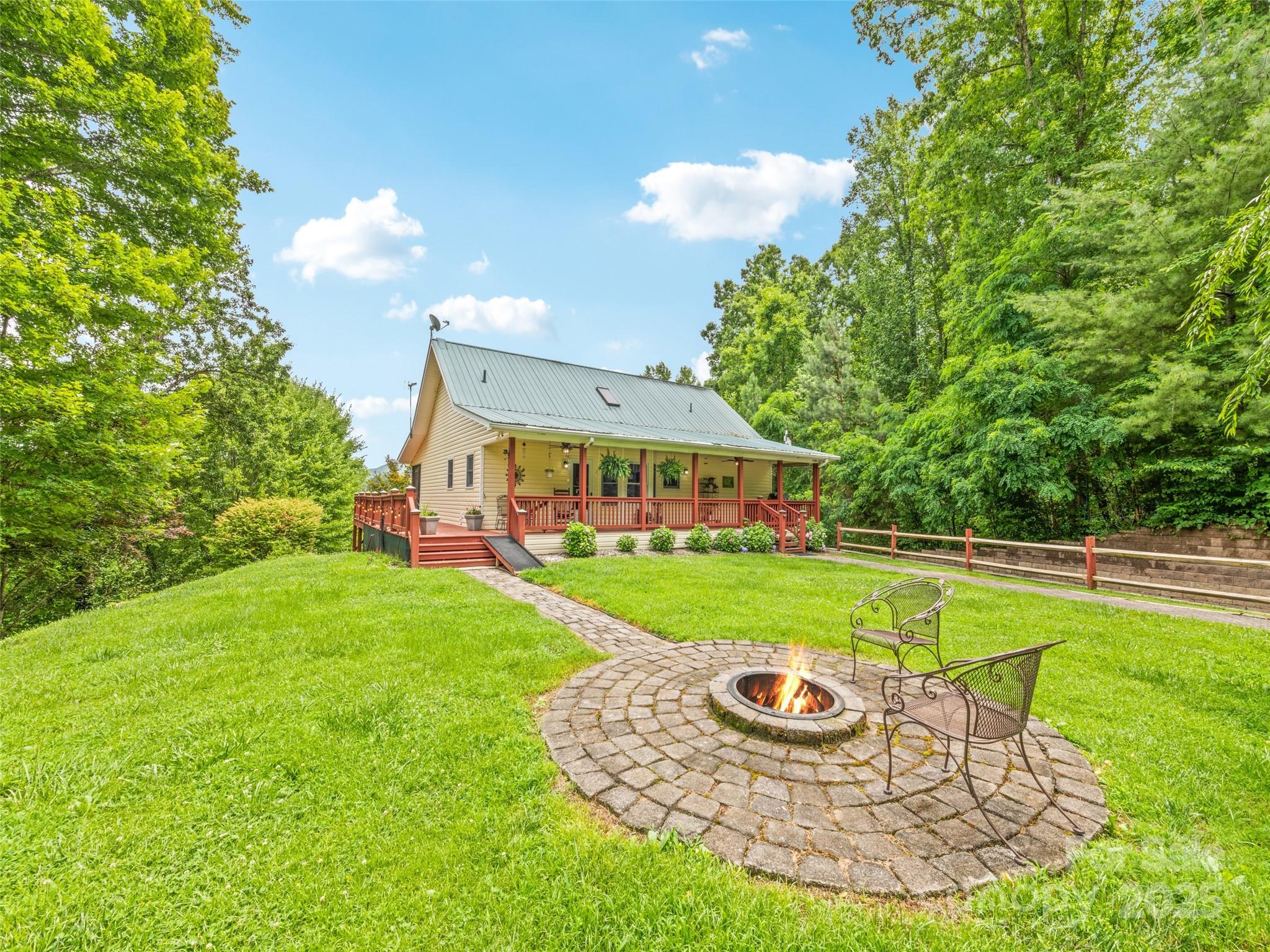 165 Lollis Lane