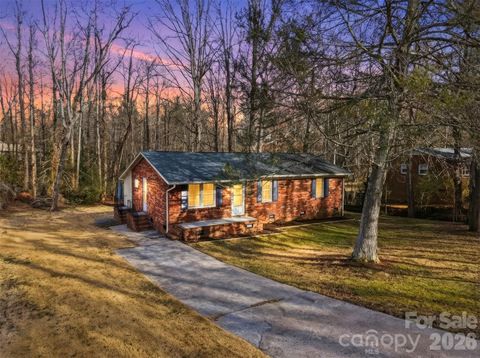 1437 Oak Hill Drive Morganton NC 28655