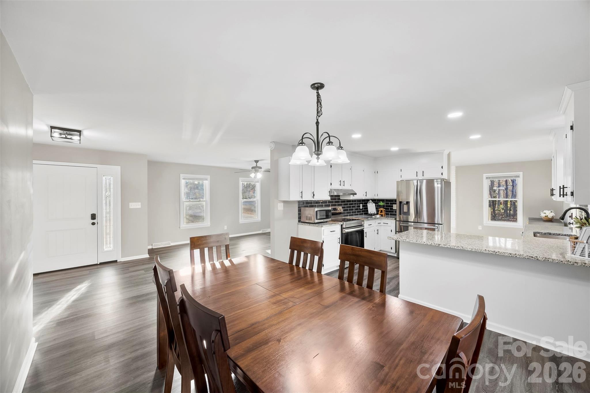 1045 Elizabeth Drive