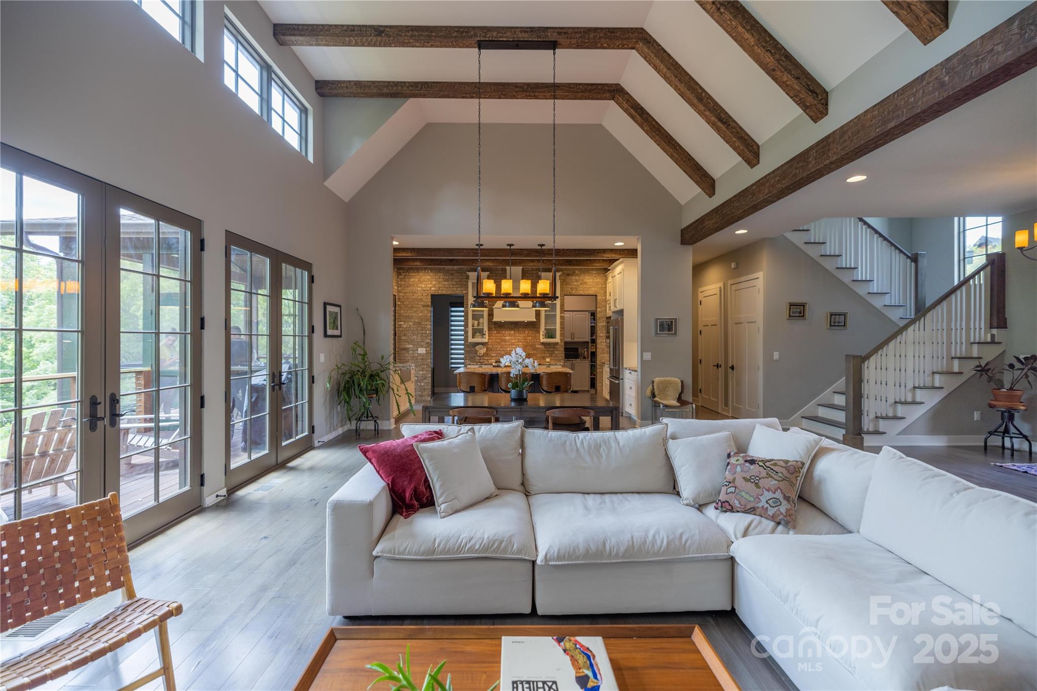 Sovereign Oaks - Residential