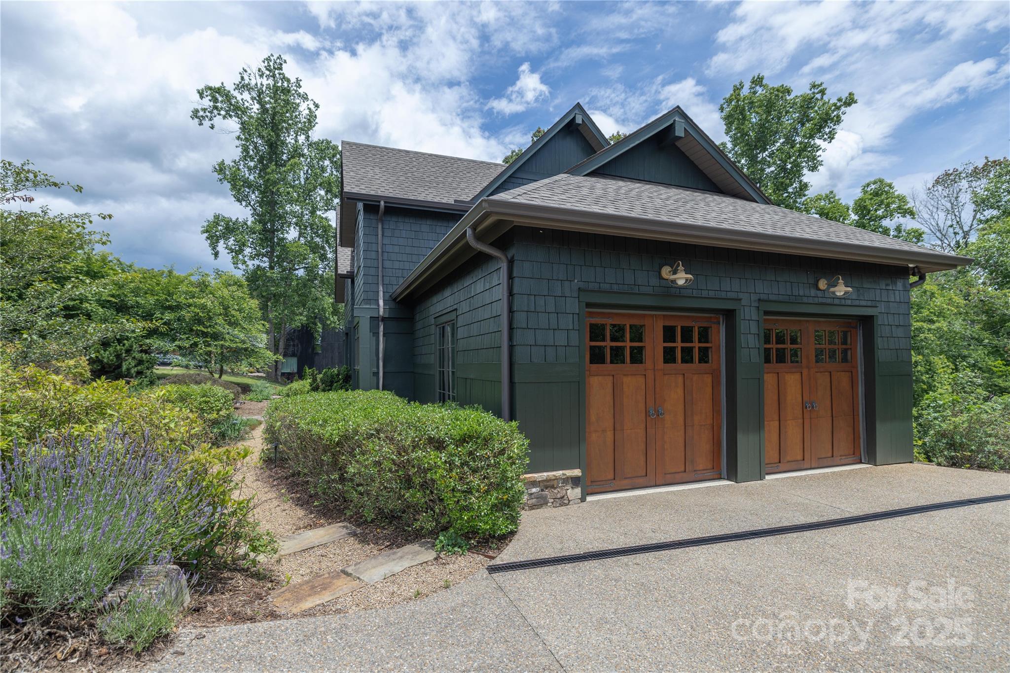 65 Wandering Oaks Way 35