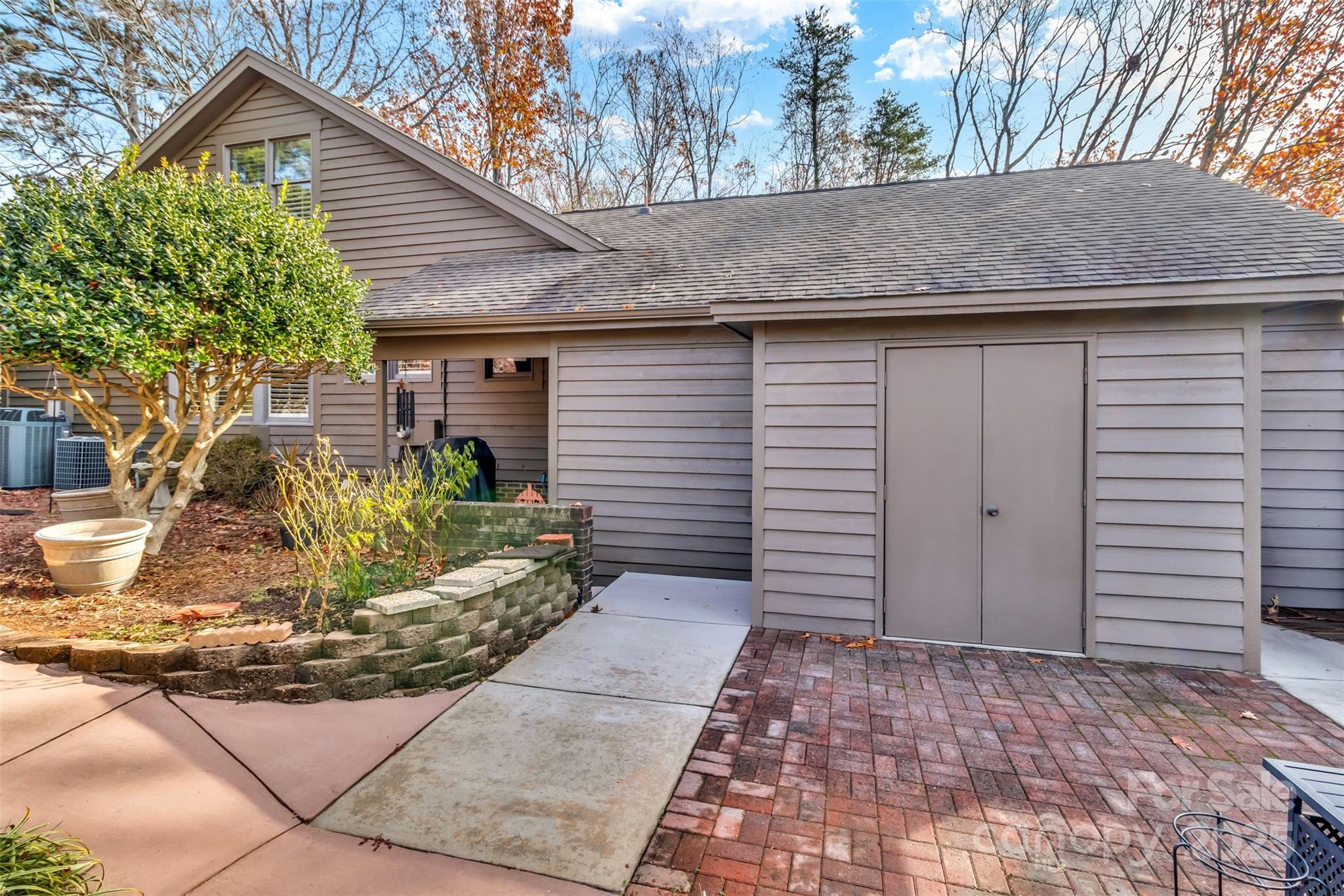 River Hills - Residential