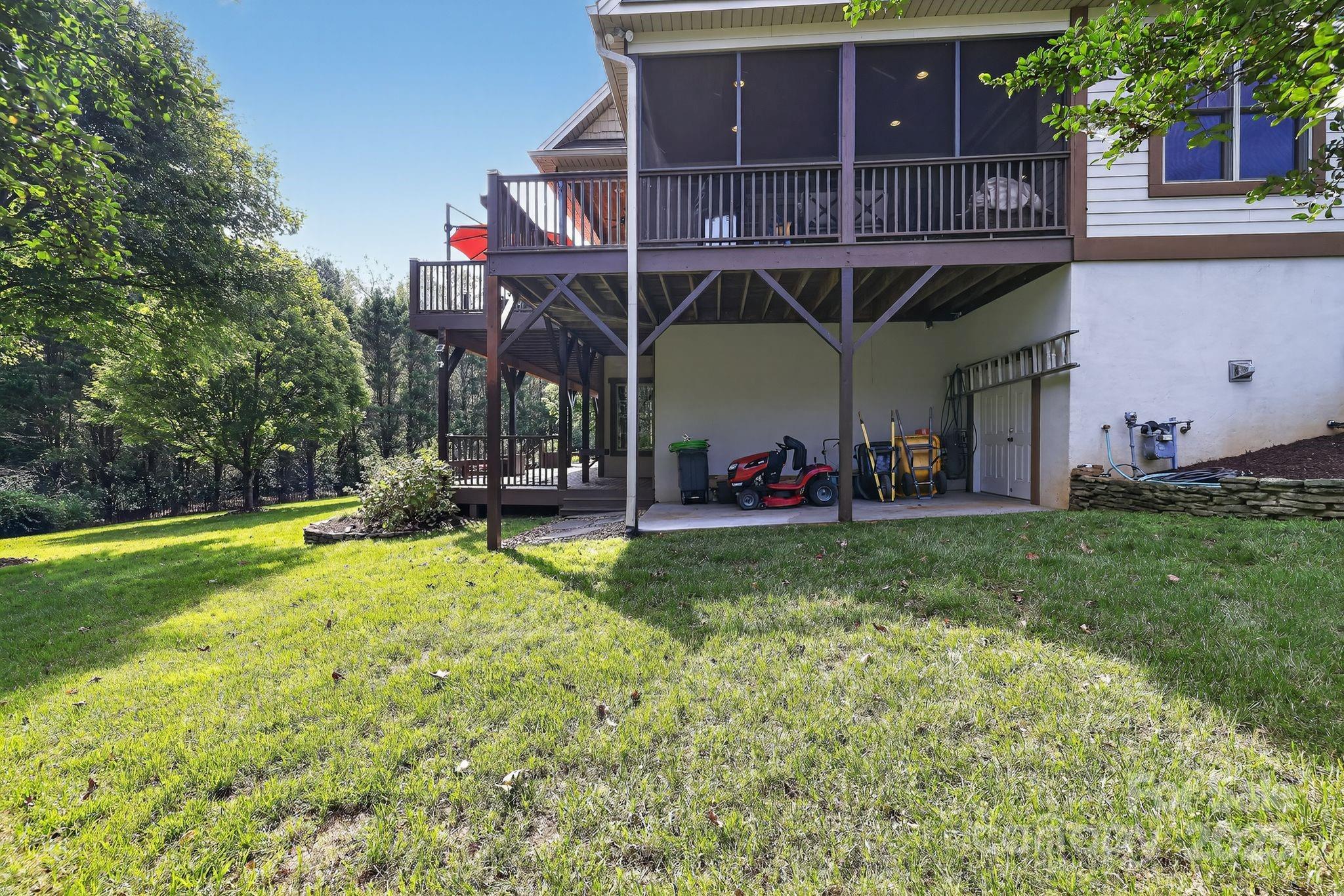 2849 Snead Court NE