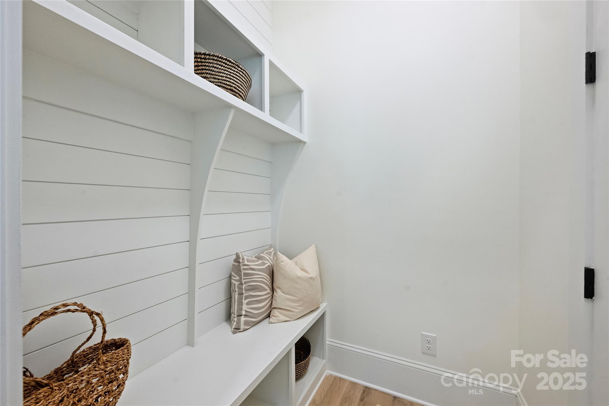 Lansdowne - Residential