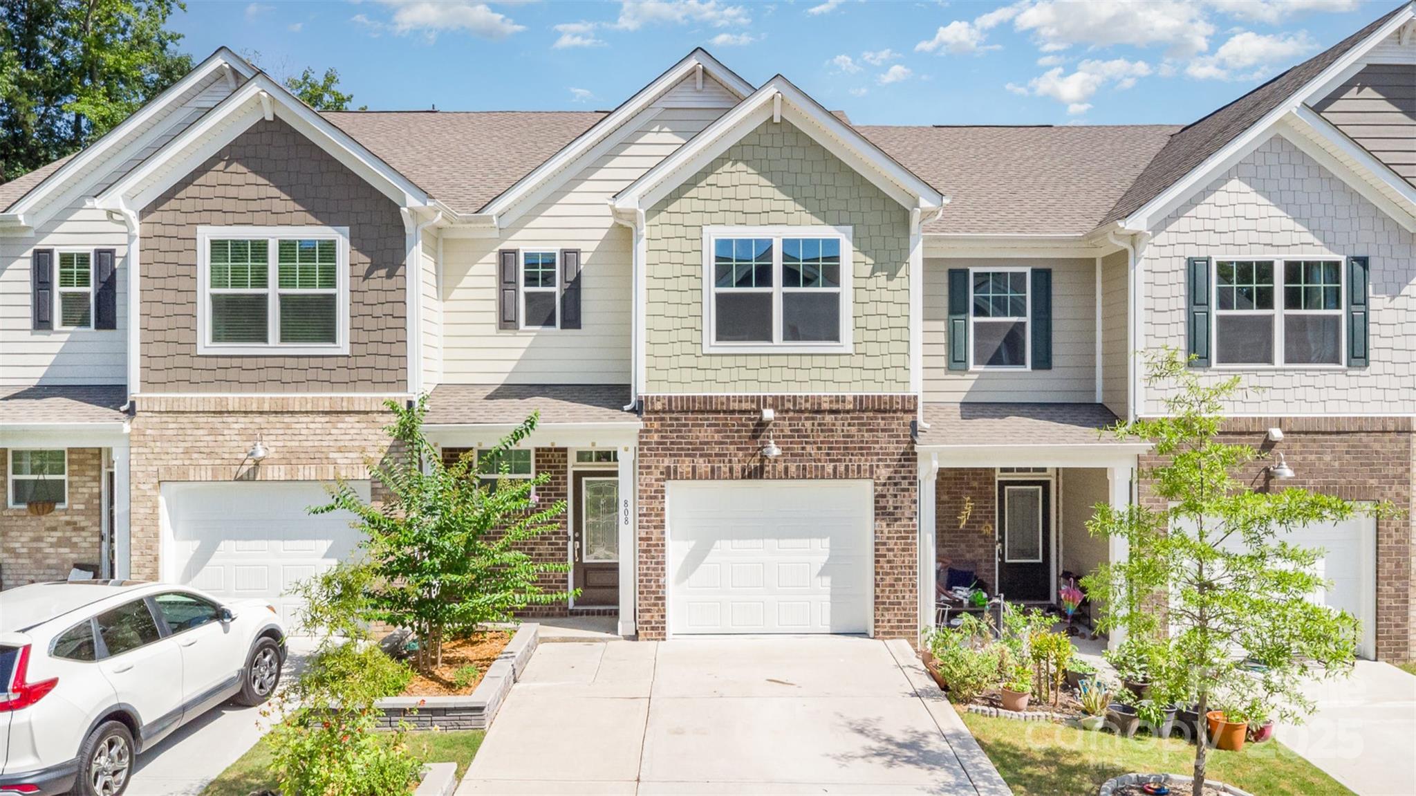 808 Gable Oak Lane