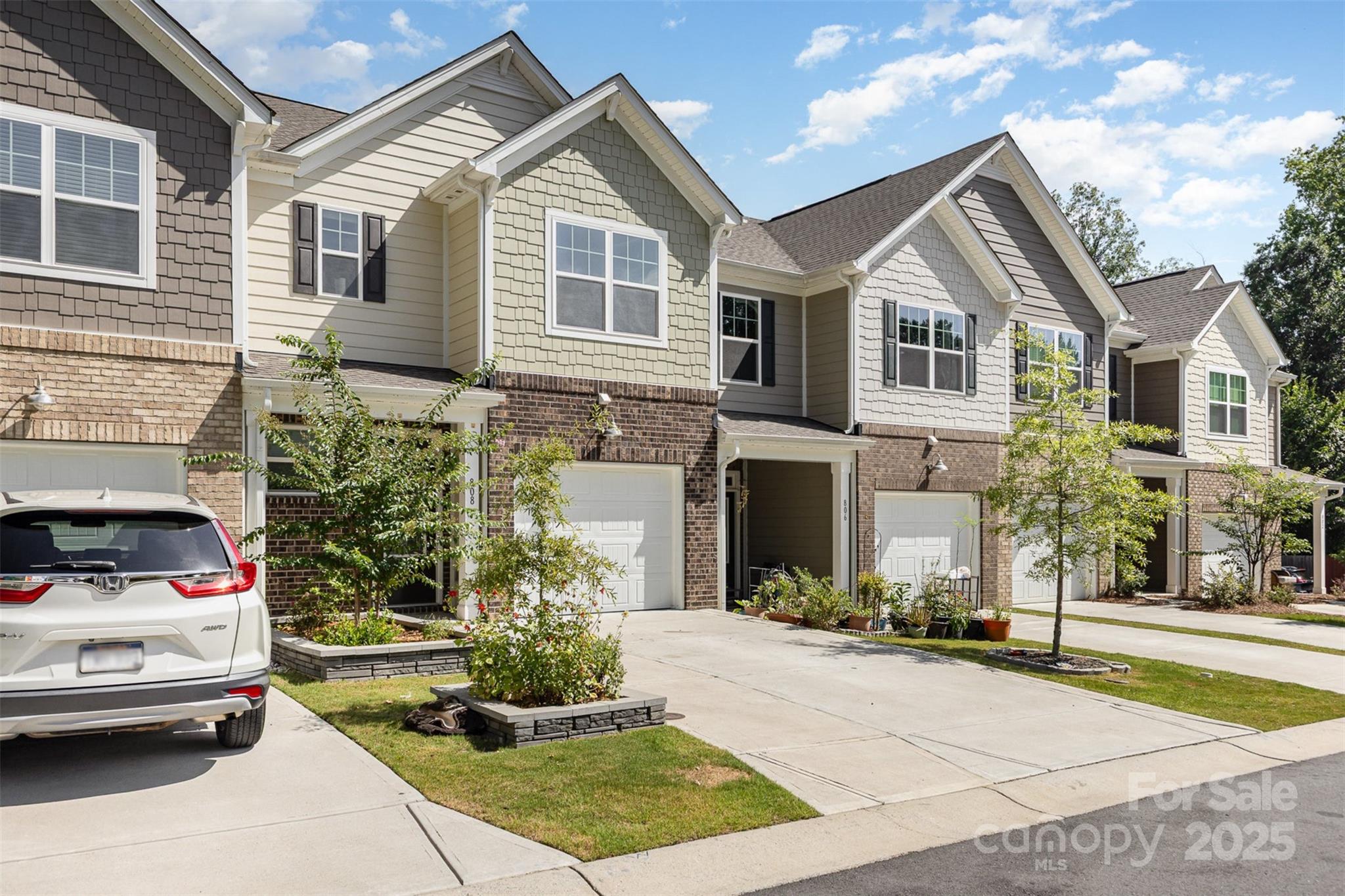808 Gable Oak Lane