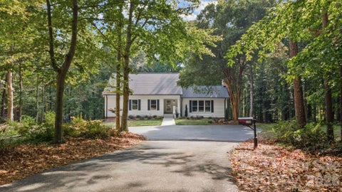 Photo of 270 Sweet Autumn Lane, Lexington, NC 27295 (MLS # 4436793)