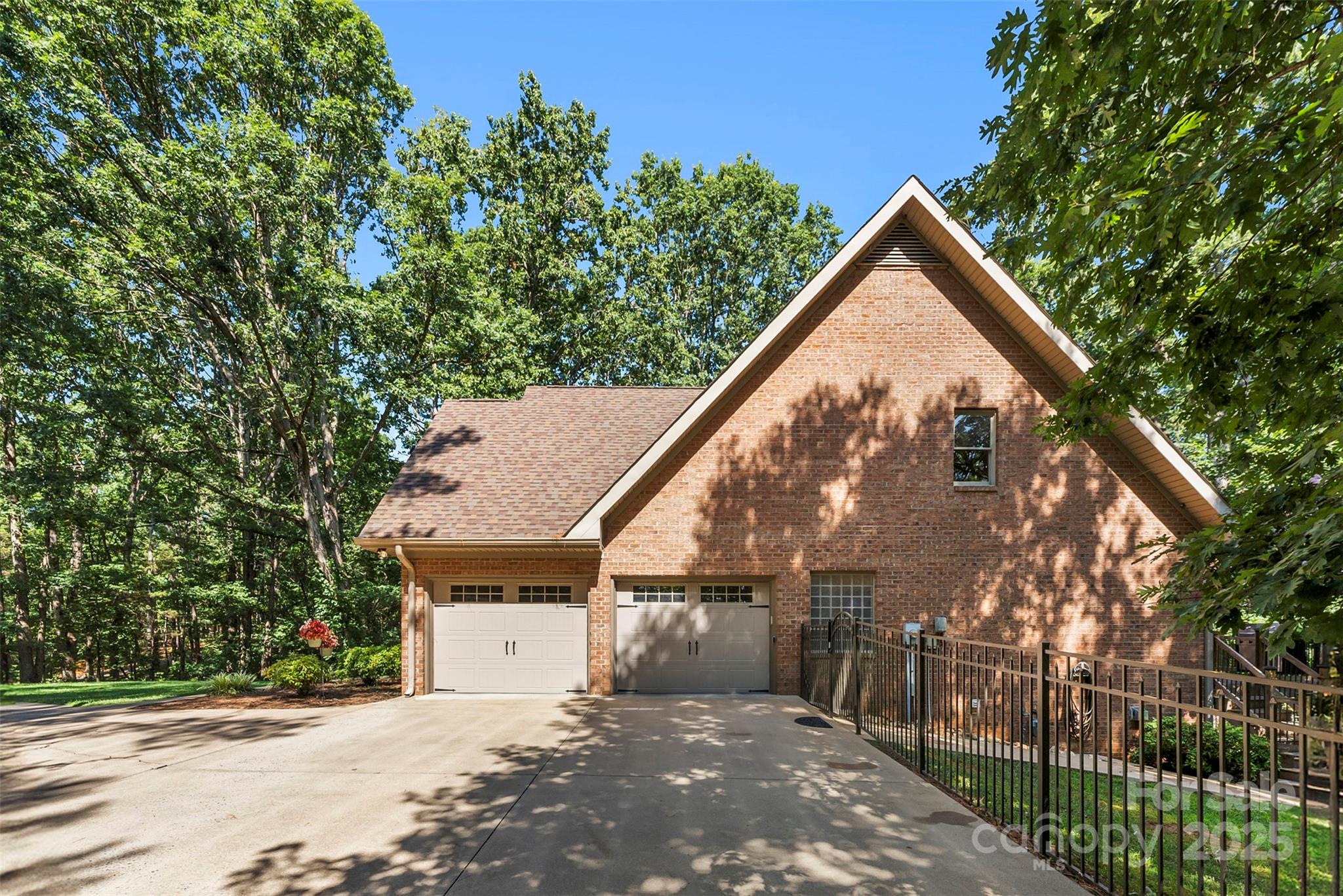 104 Tallwood Drive