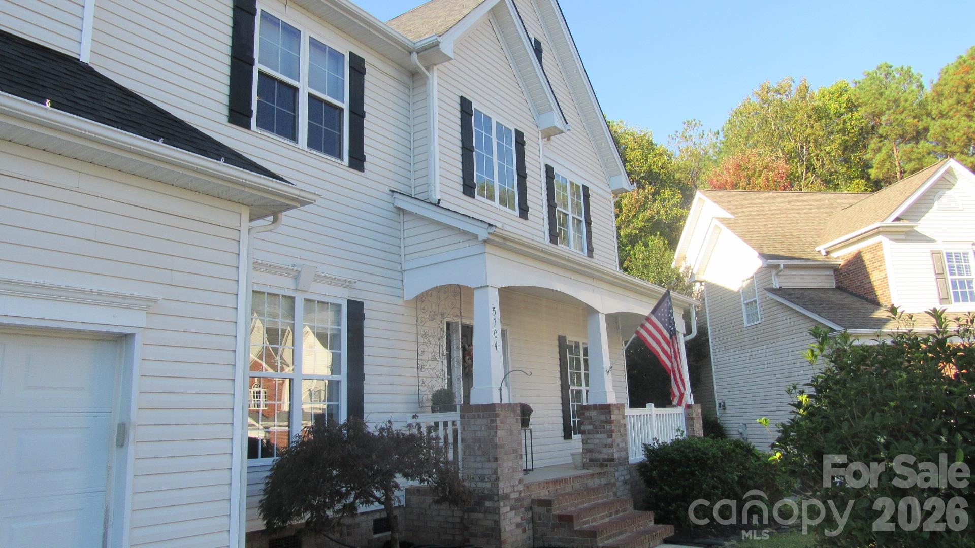 5704 Snapdragon Lane