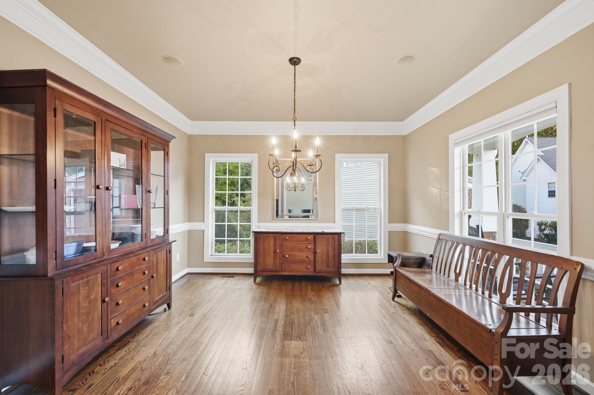 5704 Snapdragon Lane