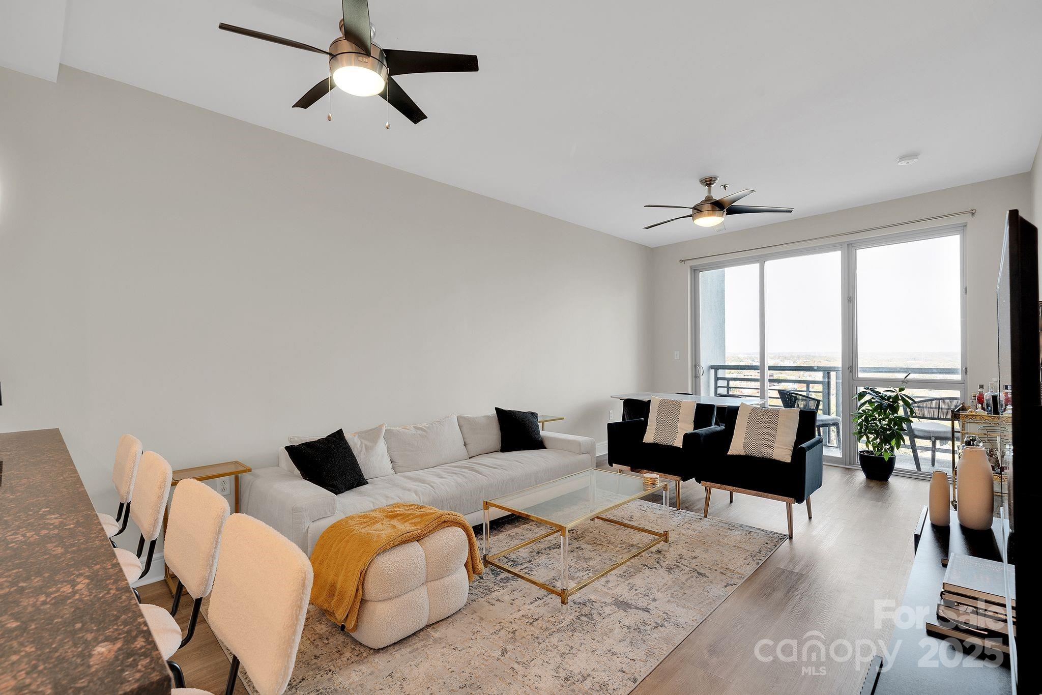 333 W Trade Street 1902