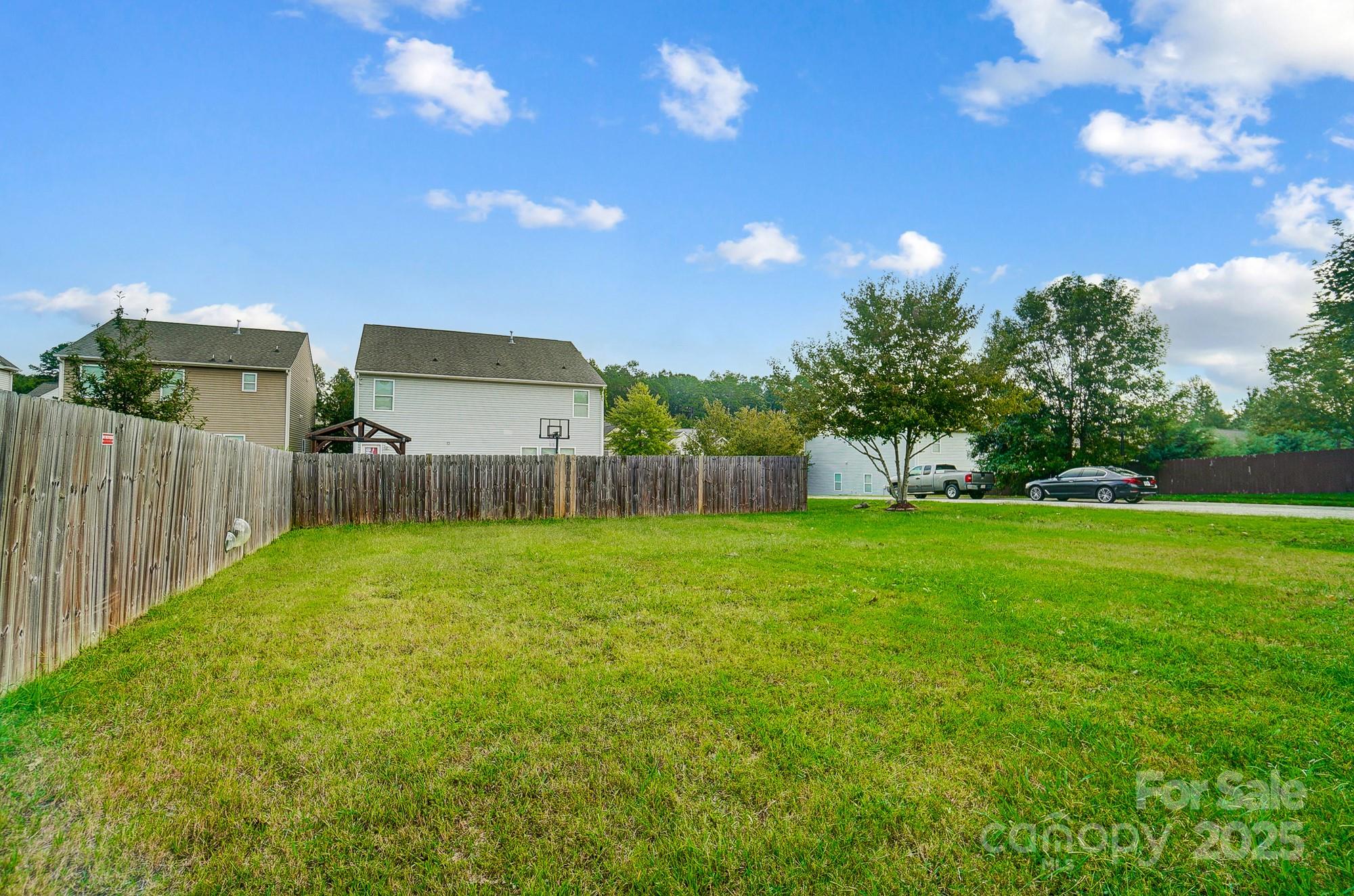 Stratford Pond - Residential