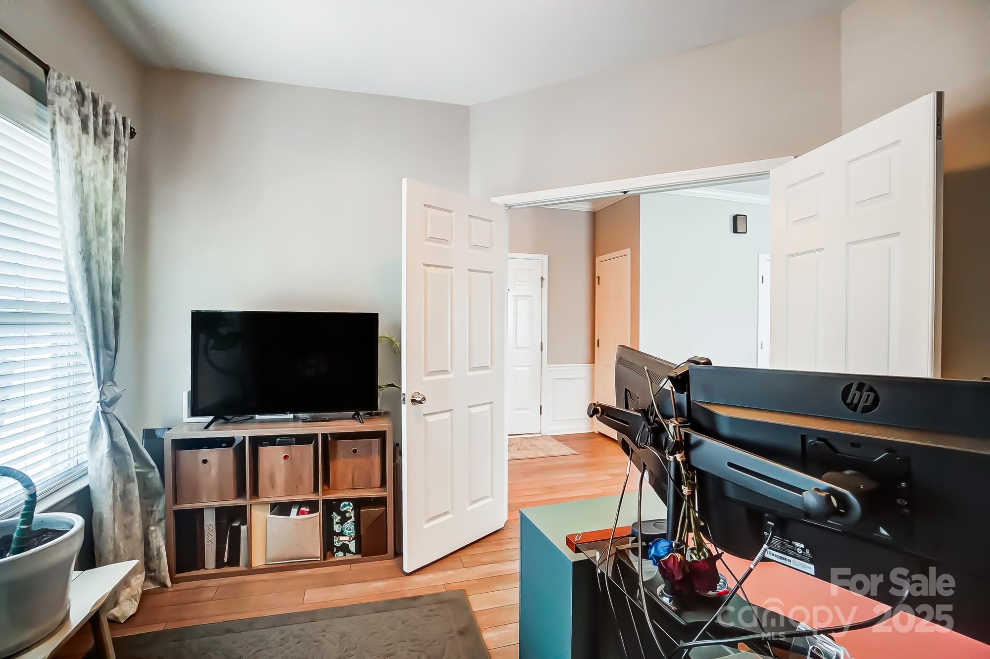 Stratford Pond - Residential