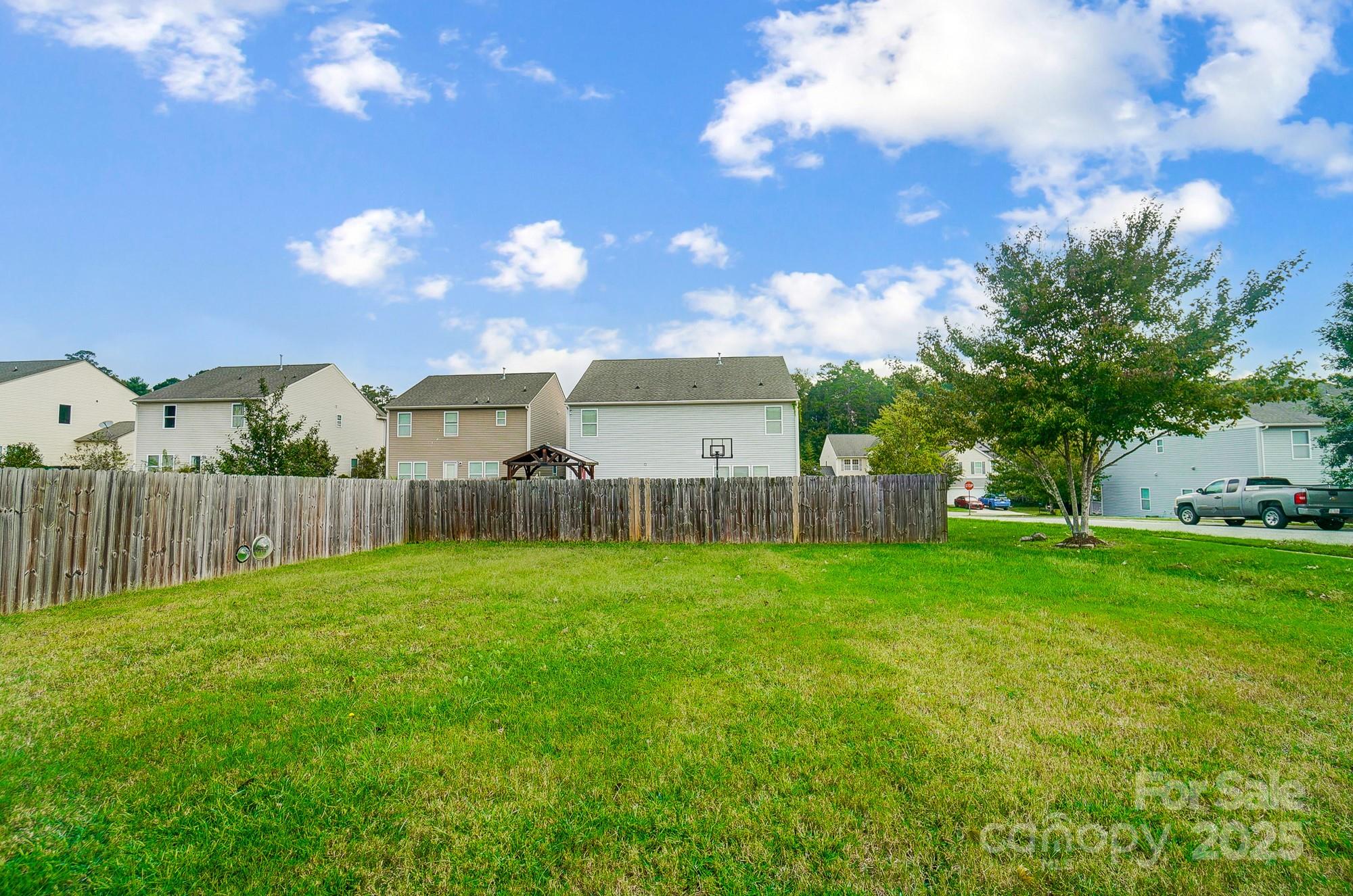 Stratford Pond - Residential