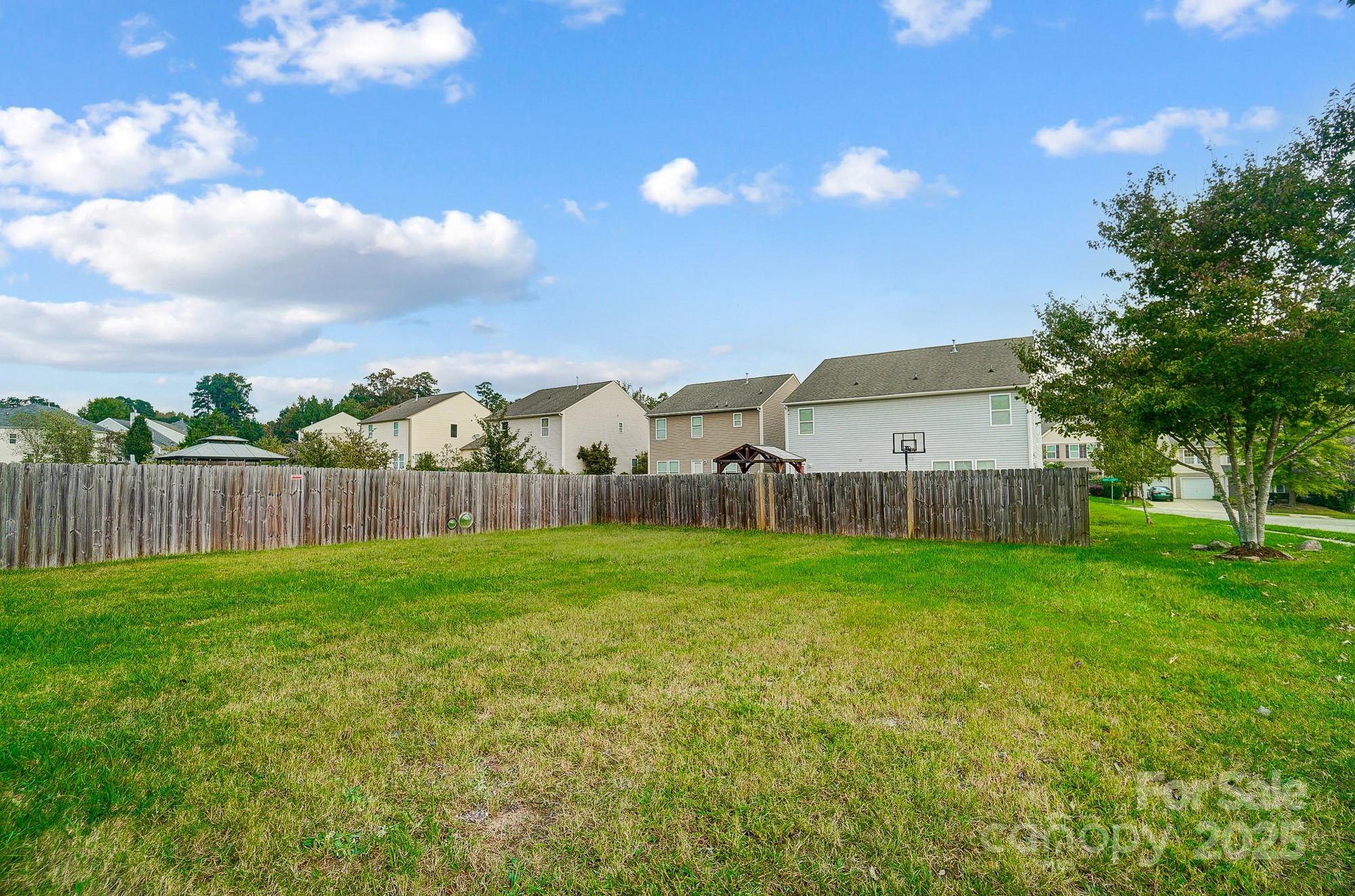 Stratford Pond - Residential