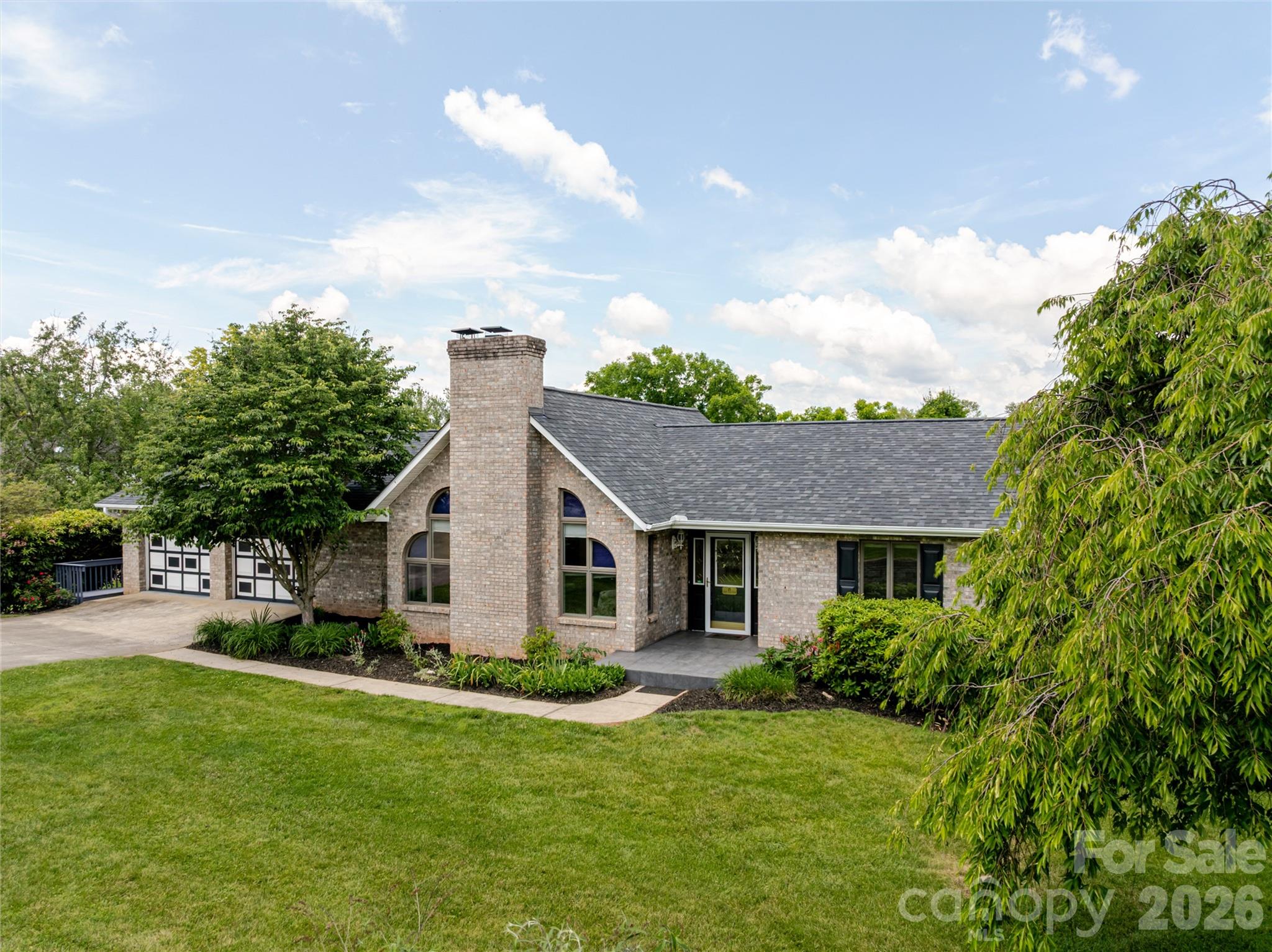 8 Scenic View Drive