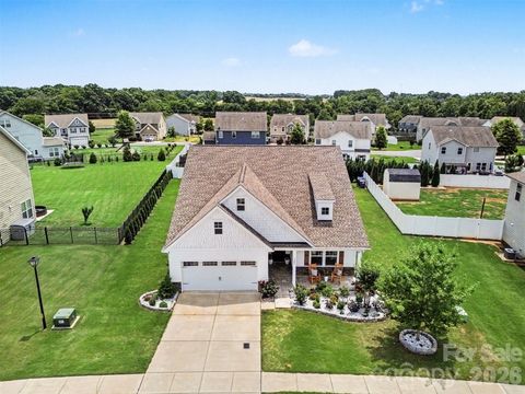 Photo of 1205 Brooksland Place, Waxhaw, NC 28173 (MLS # 4387602)