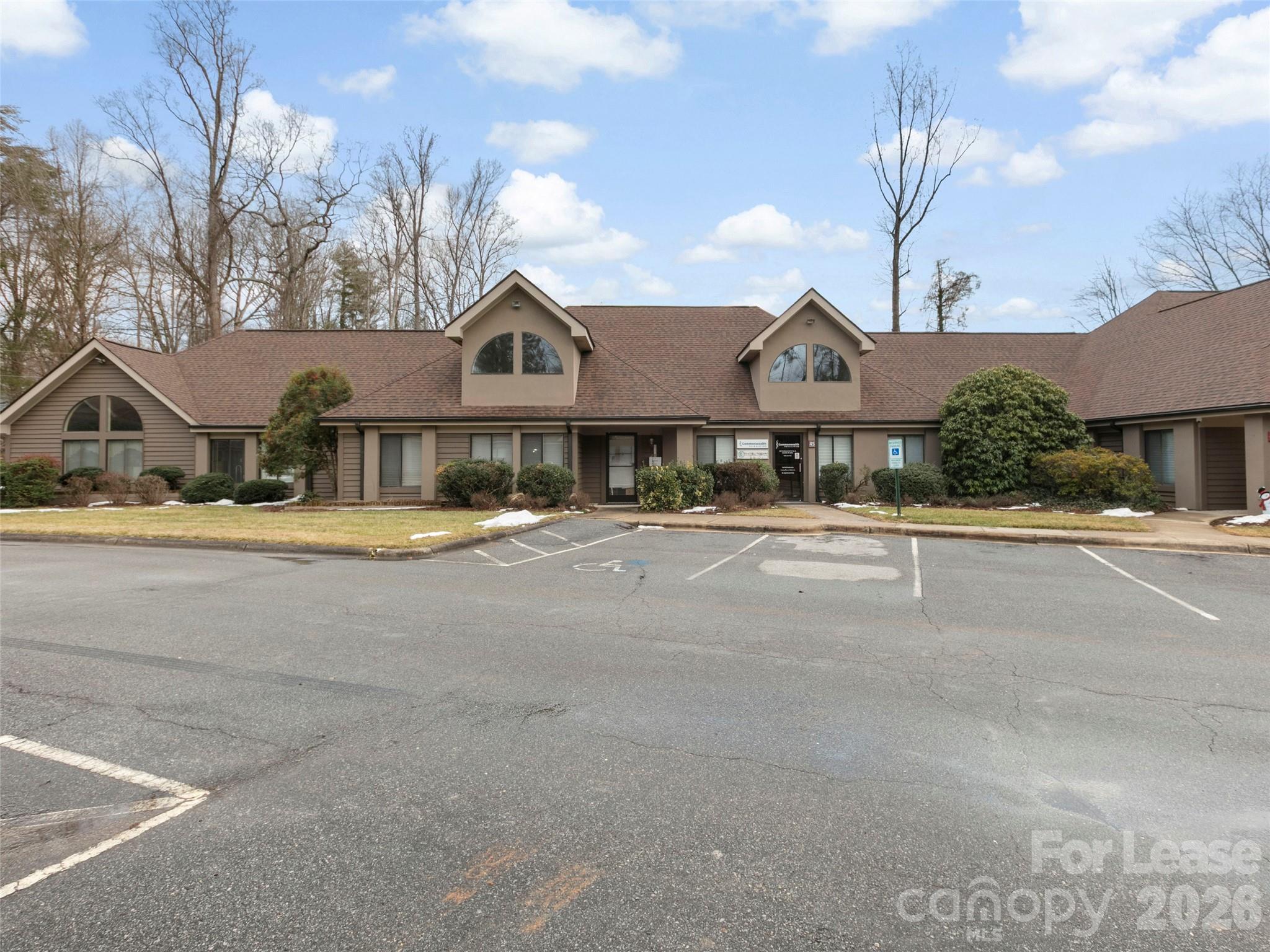 1998 Hendersonville Road 45