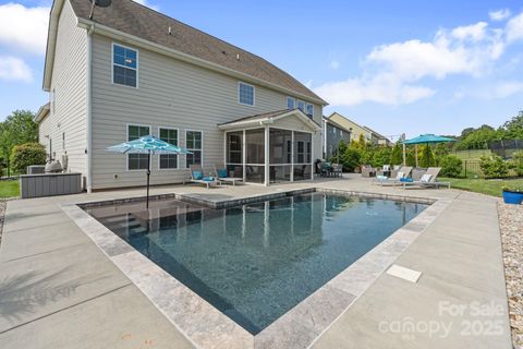 7405 Albemarle Drive Denver NC 28037