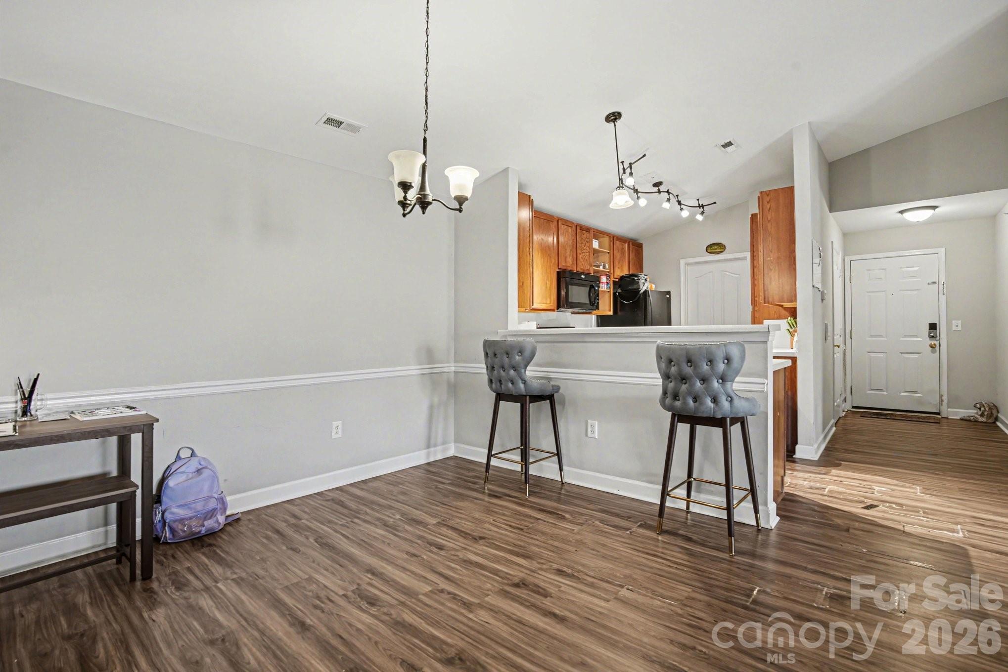 Alexander Chase - Residential