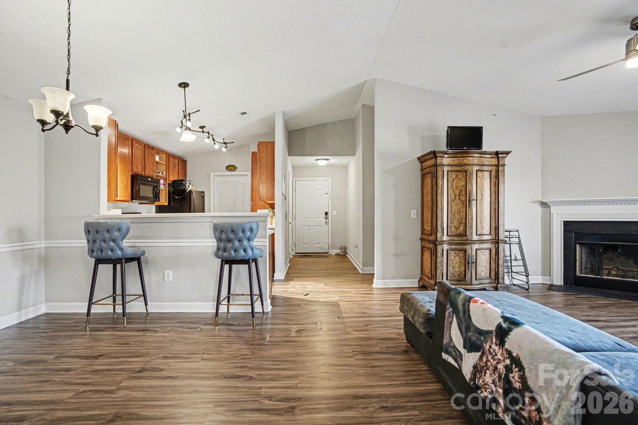 Alexander Chase - Residential