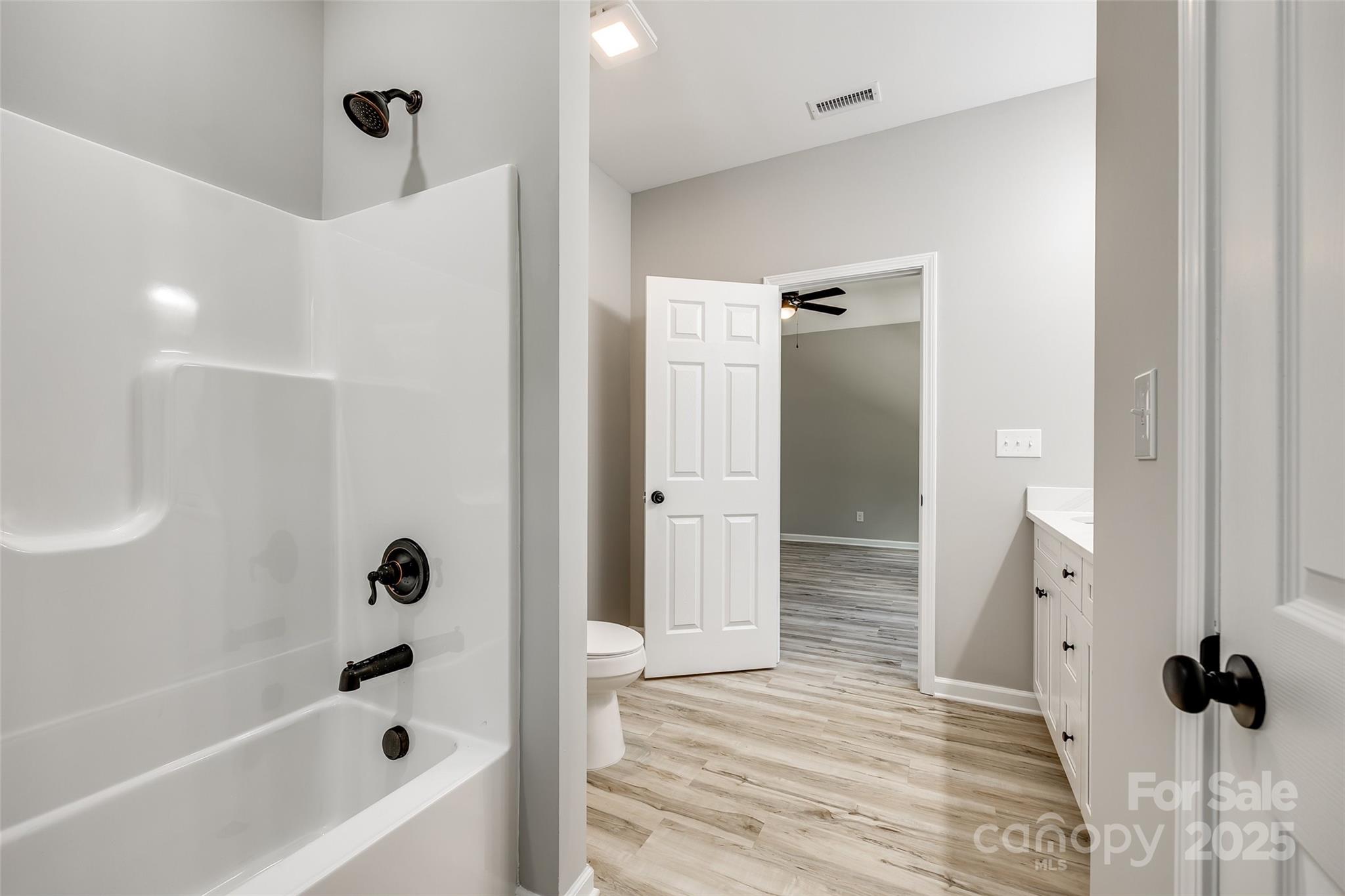 Lakehurst - Residential