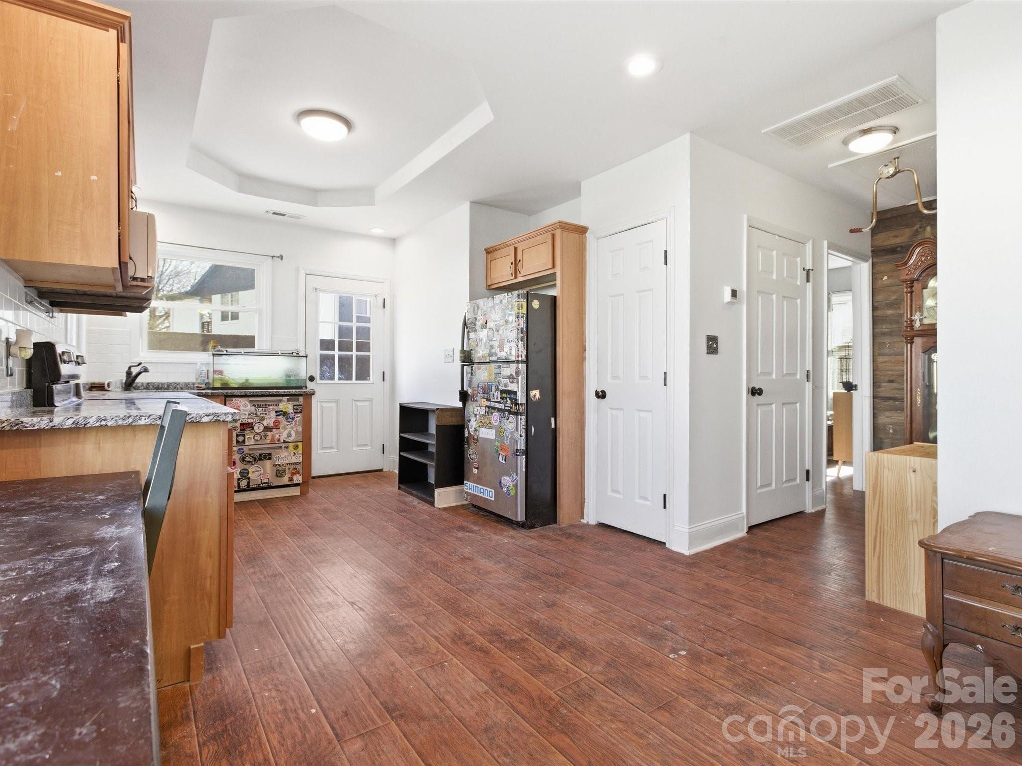 Plaza Hills - Residential