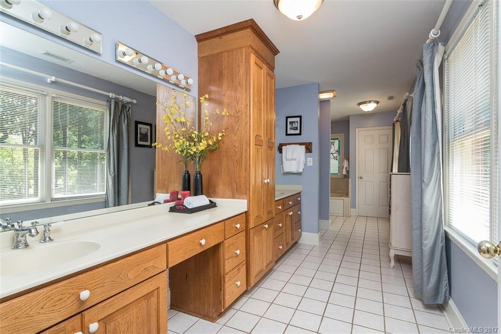 Country Club Estates - Residential