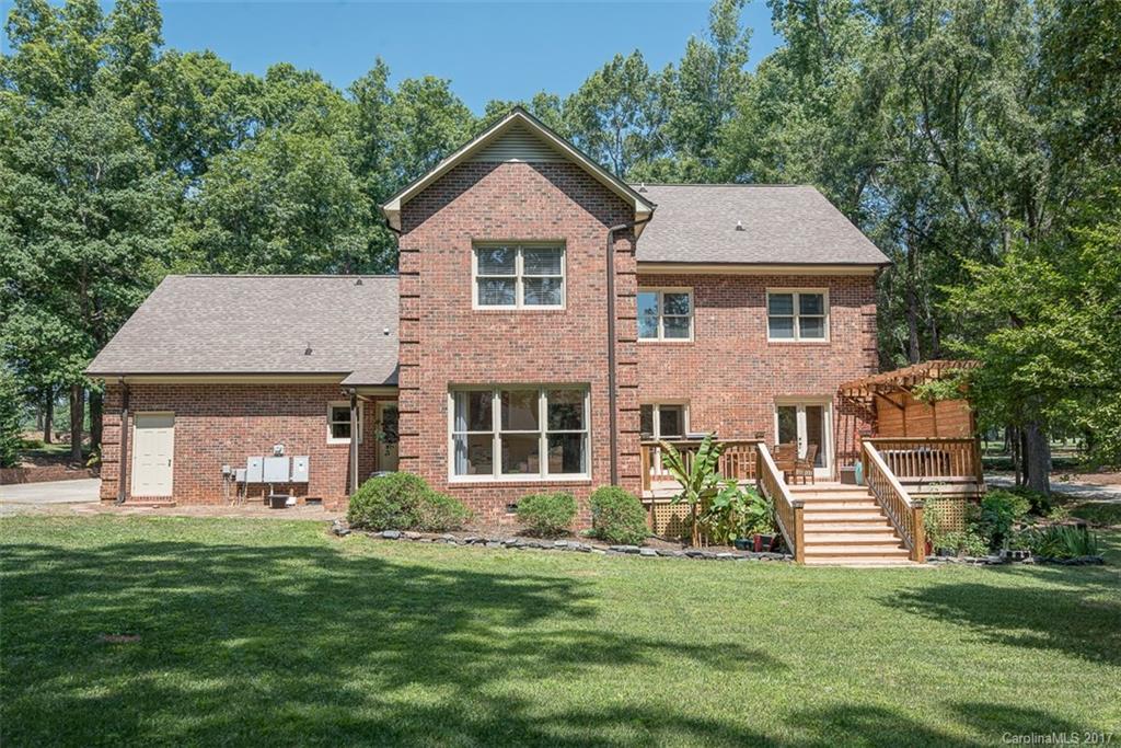 Country Club Estates - Residential