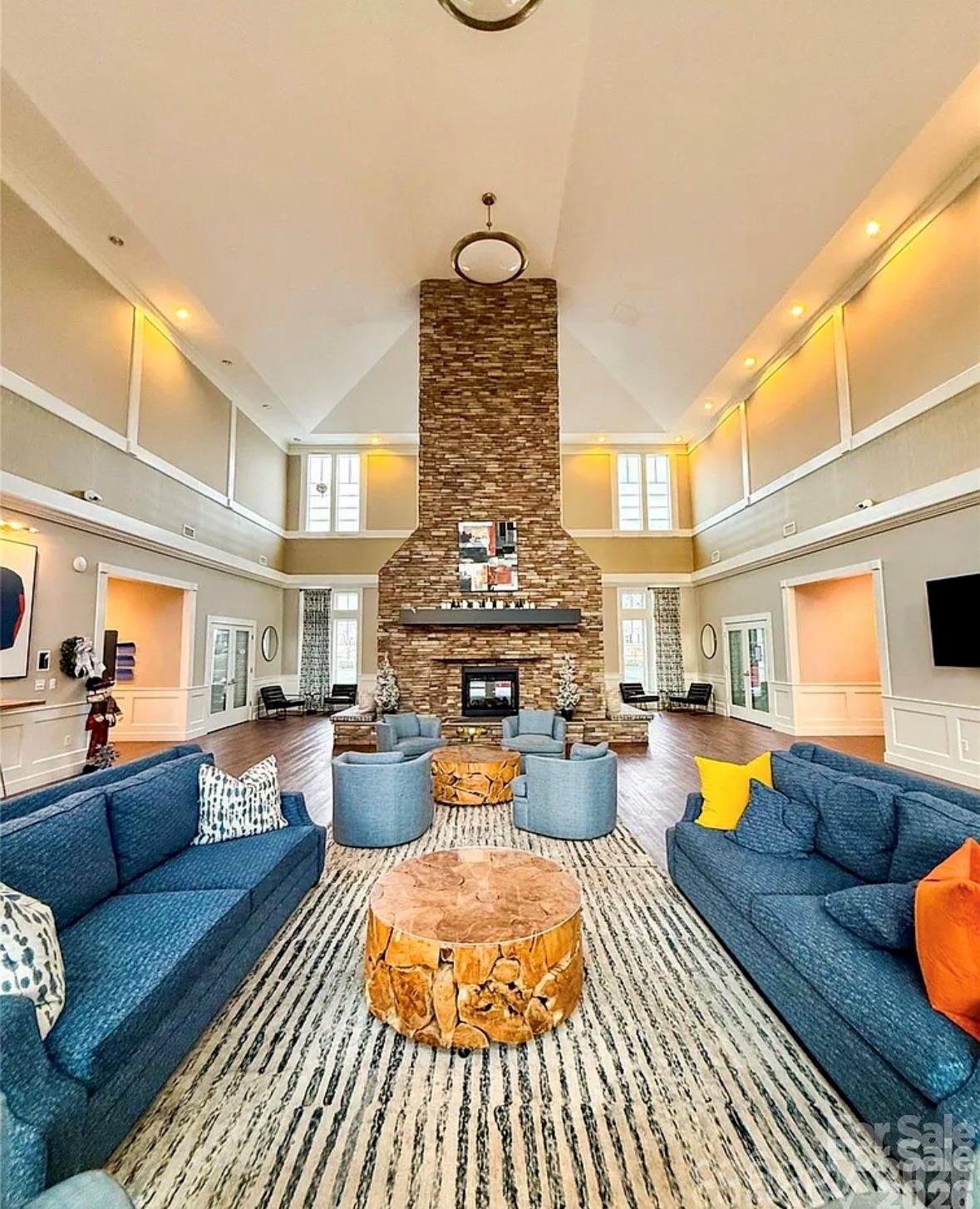 Park South Station - Residential