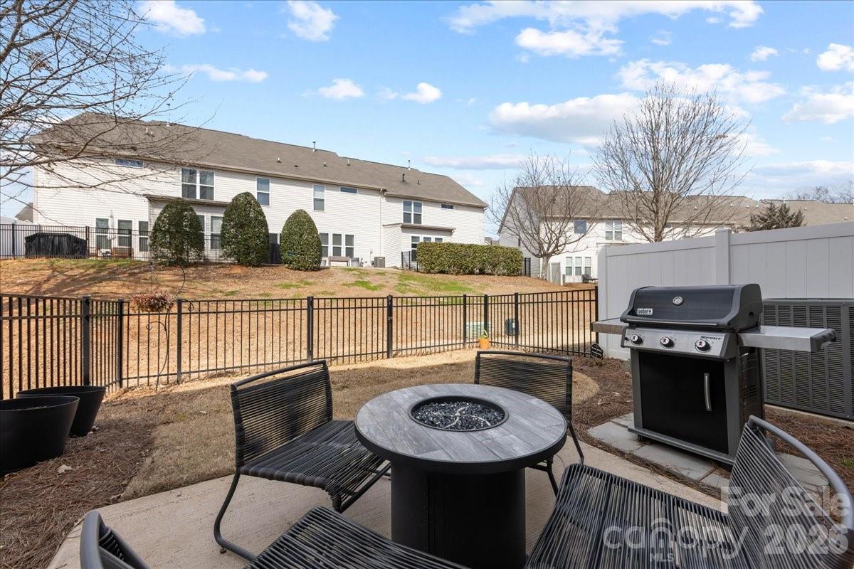 Park South Station - Residential