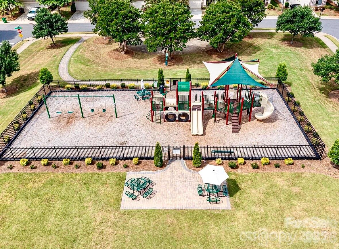 Park South Station - Residential