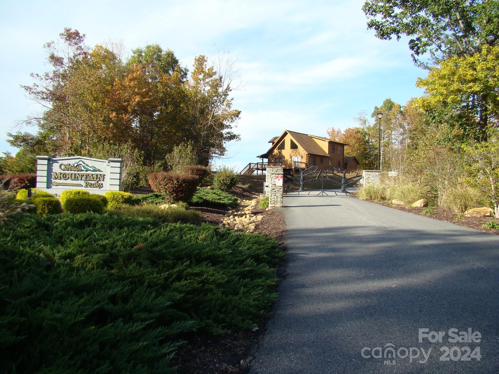 South Mountain Peaks - Residential