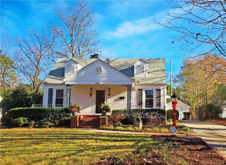 Stunning, rustic home full of charm with over 2,200 sqft. Hardwood flooring, ornate molding and antique fixtures draw you in. Custom built in cabinets and 2 fireplaces enhance how picturesque this home feels. A screened outbuilding equipped with a ceiling fan in the back yard and an additional storage building. On a quiet end of a cul-de-sac and walking to downtown Rock Hill. This home offers a perfect mix of provincial style and city convenience. Don’t miss the opportunity to make this yours!
