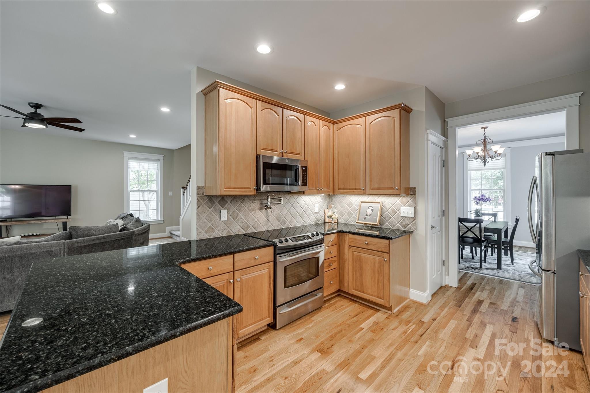 Lake Shore - Residential