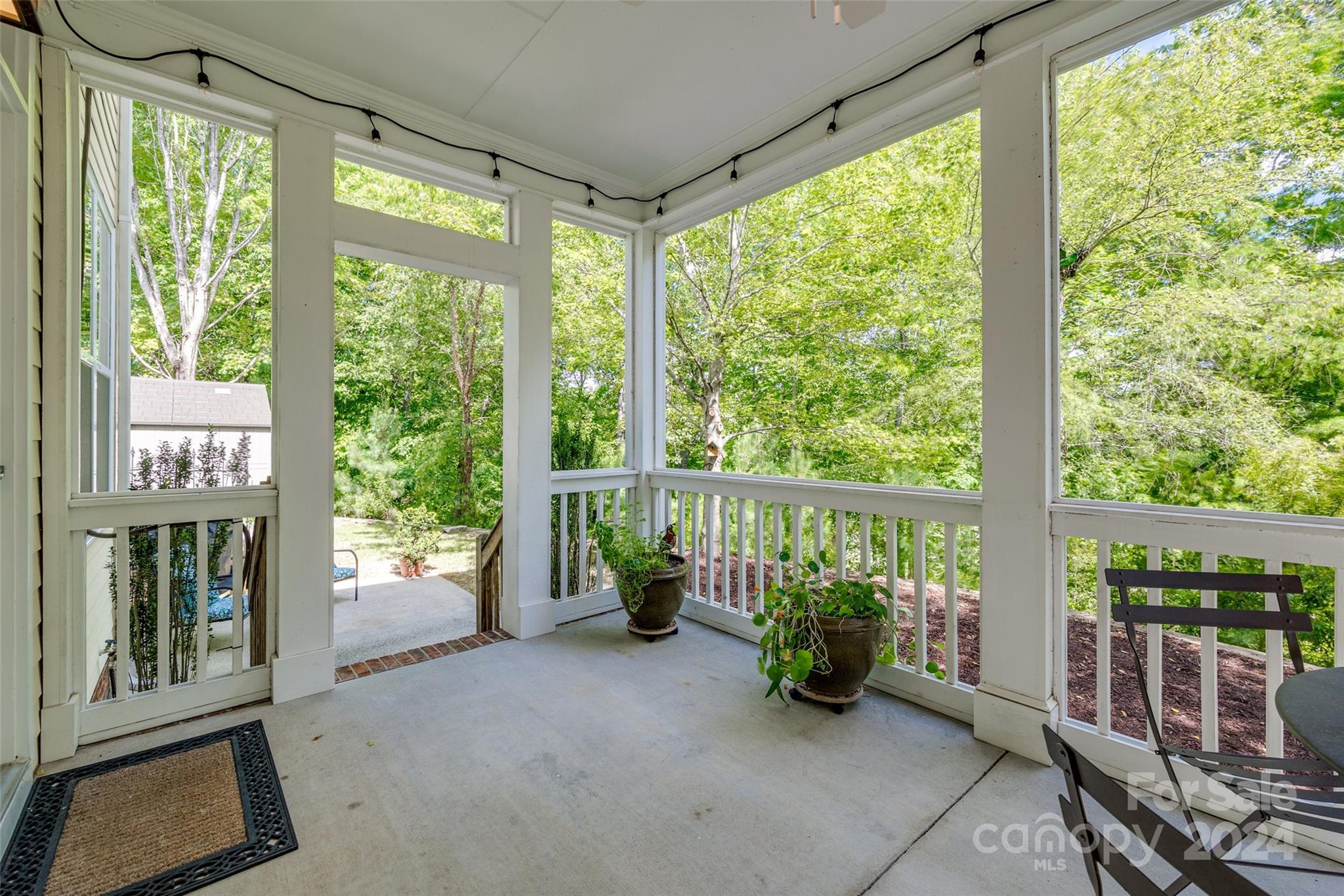 Lake Shore - Residential