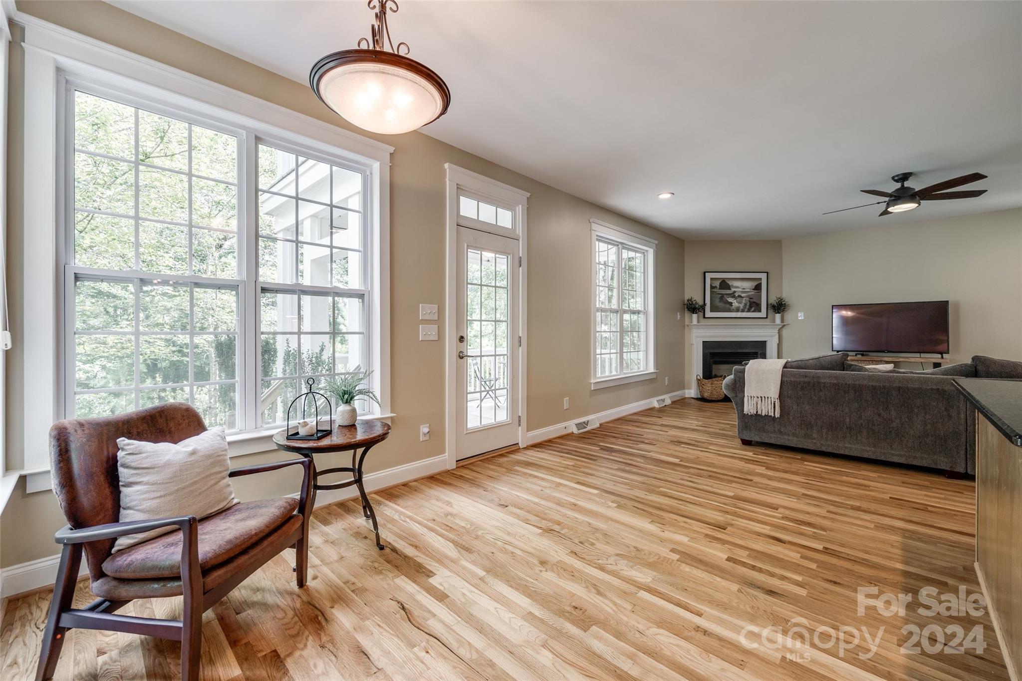 Lake Shore - Residential