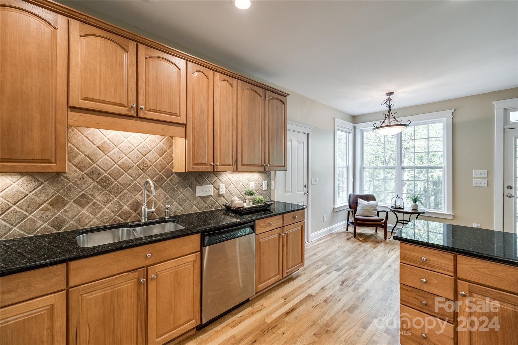 Lake Shore - Residential