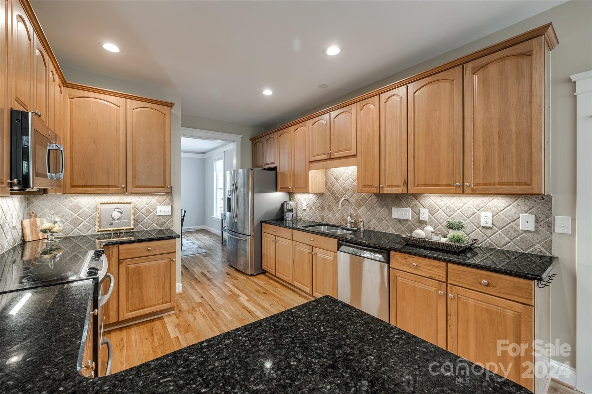 Lake Shore - Residential