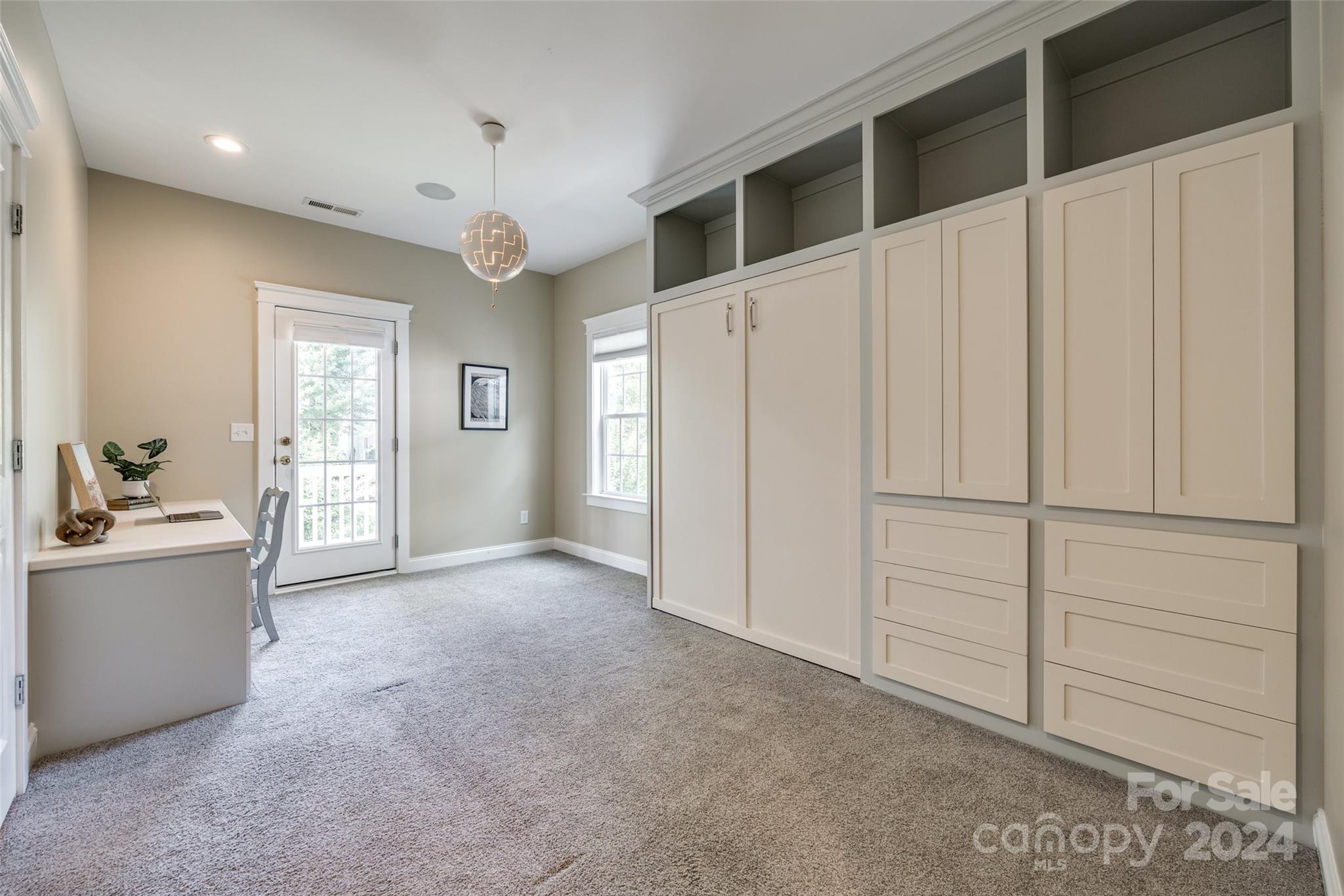 Lake Shore - Residential