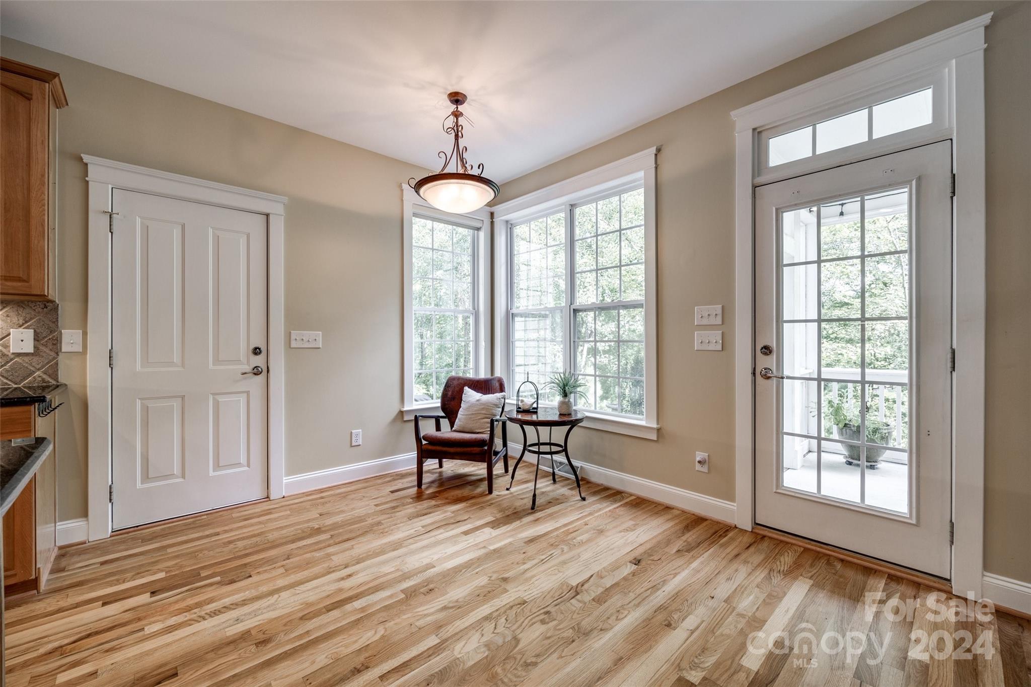 Lake Shore - Residential