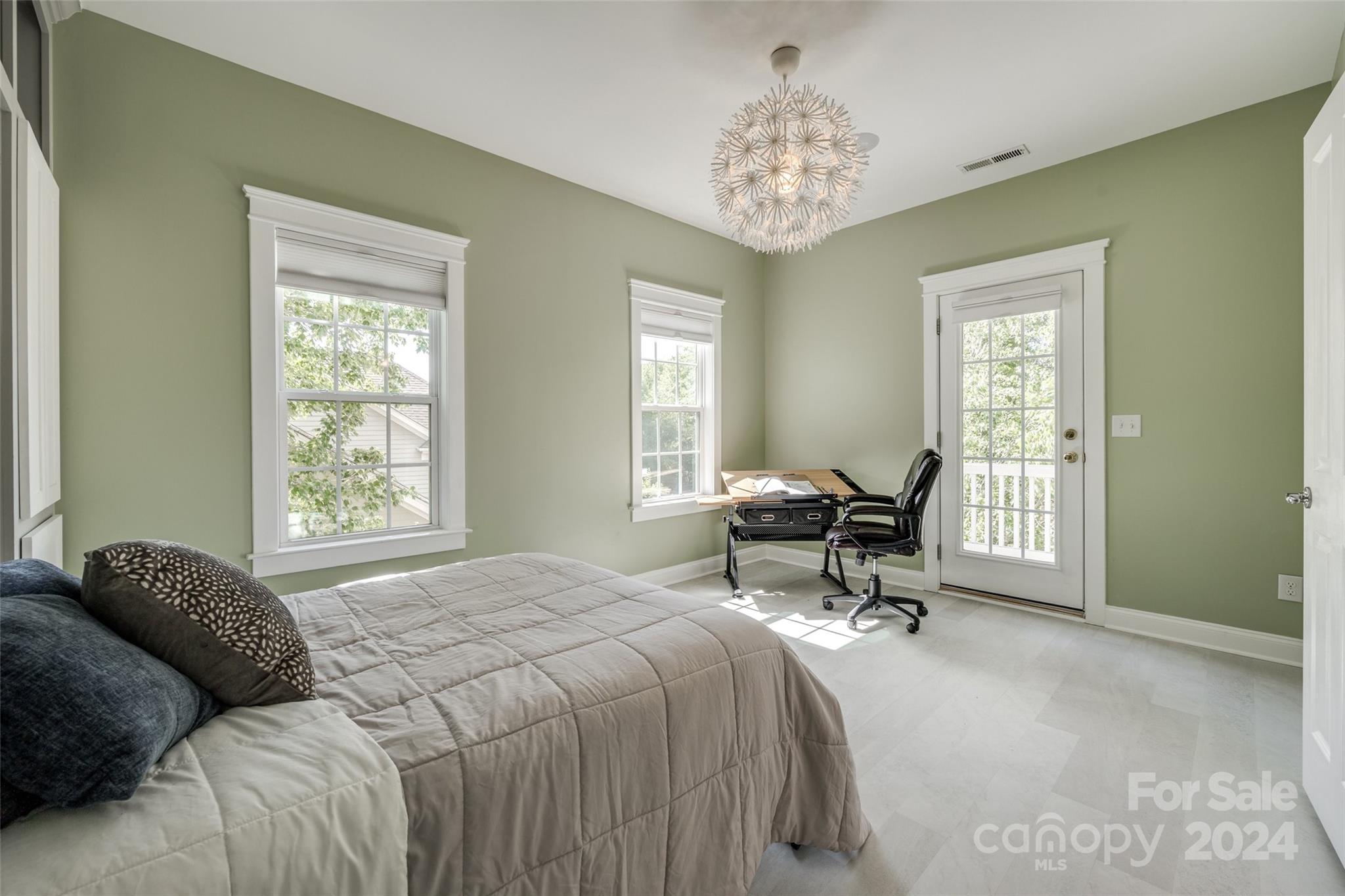 Lake Shore - Residential