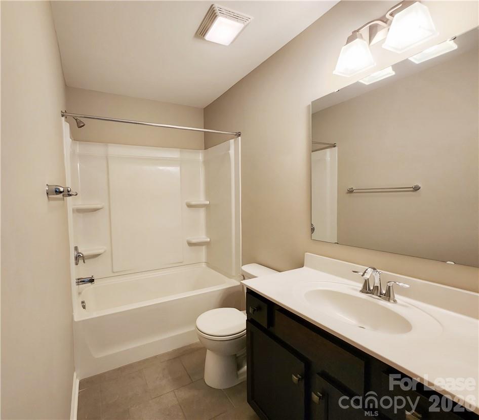 Huntley Glen - Residential Lease