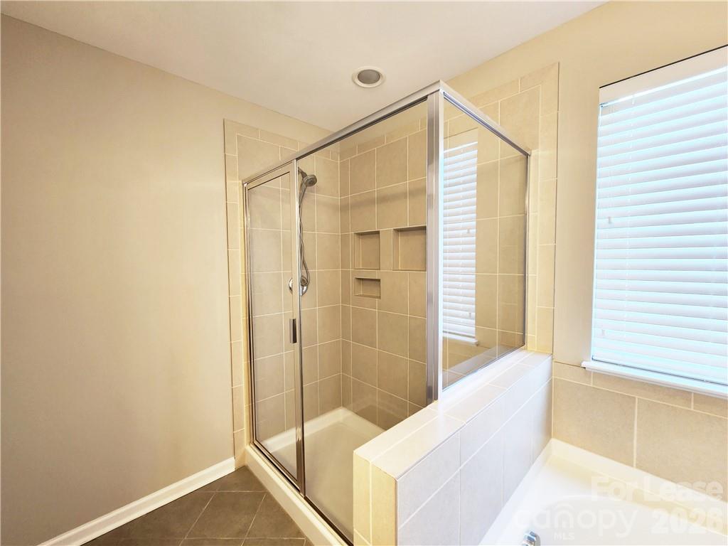 Huntley Glen - Residential Lease