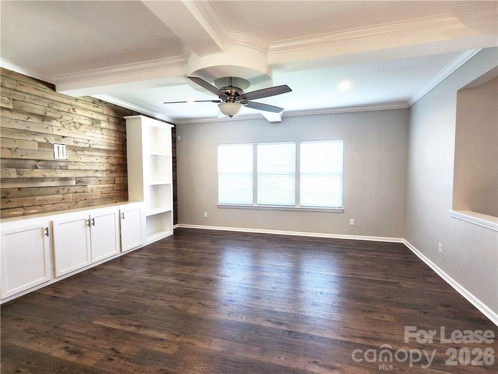 Huntley Glen - Residential Lease